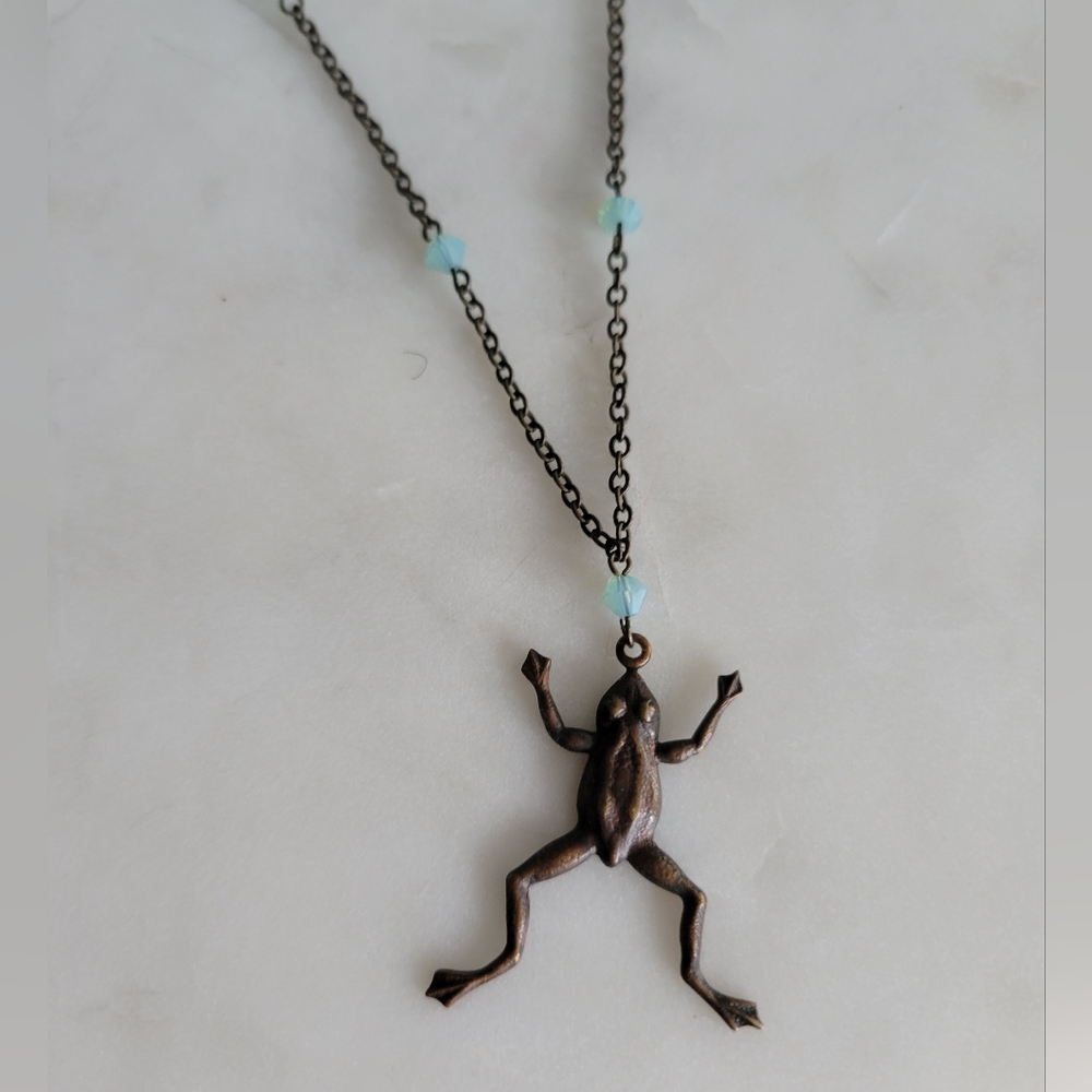 Handmade Frog Necklace 15" - Picture 1 of 3